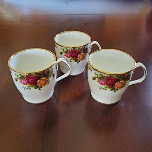 Old Country Roses by Royal Albert - Set of 3 Vintage Mugs